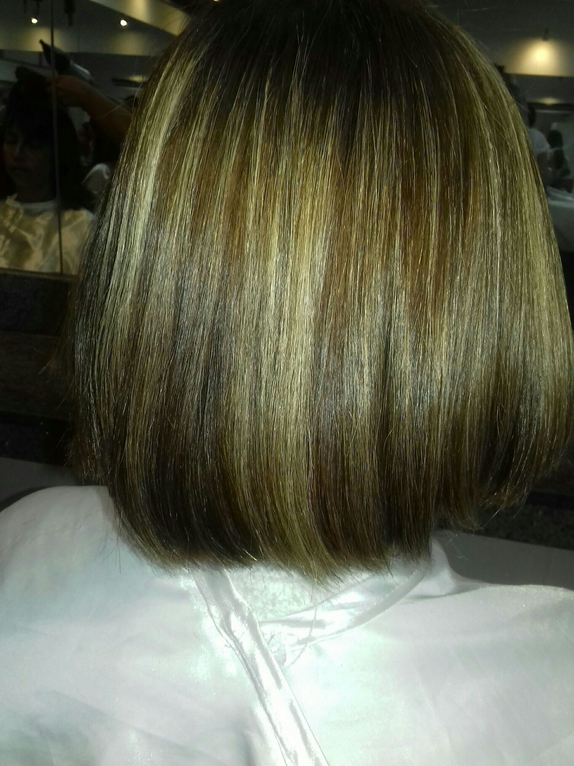Corte cabelo auxiliar cabeleireiro(a) escovista