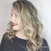 Mechas com raiz esfumada by @alineoliveirahair