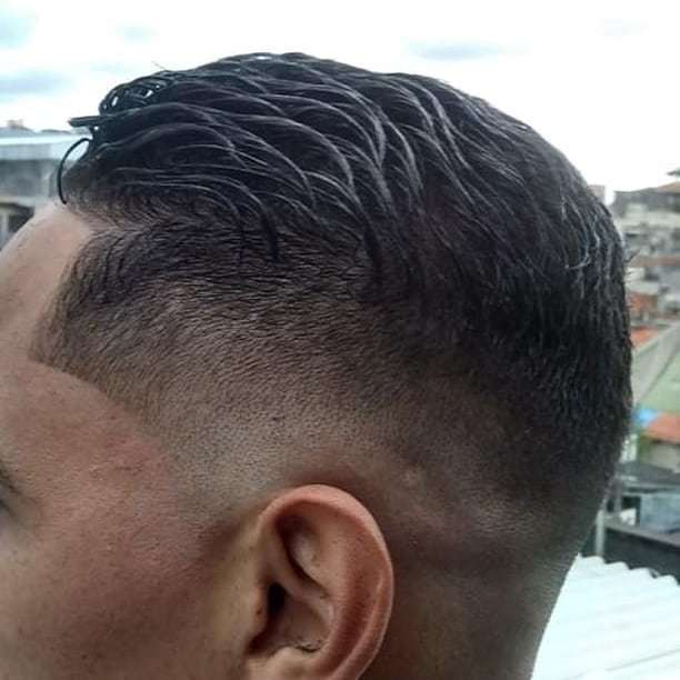 barbeiro(a) estudante (cabeleireiro)