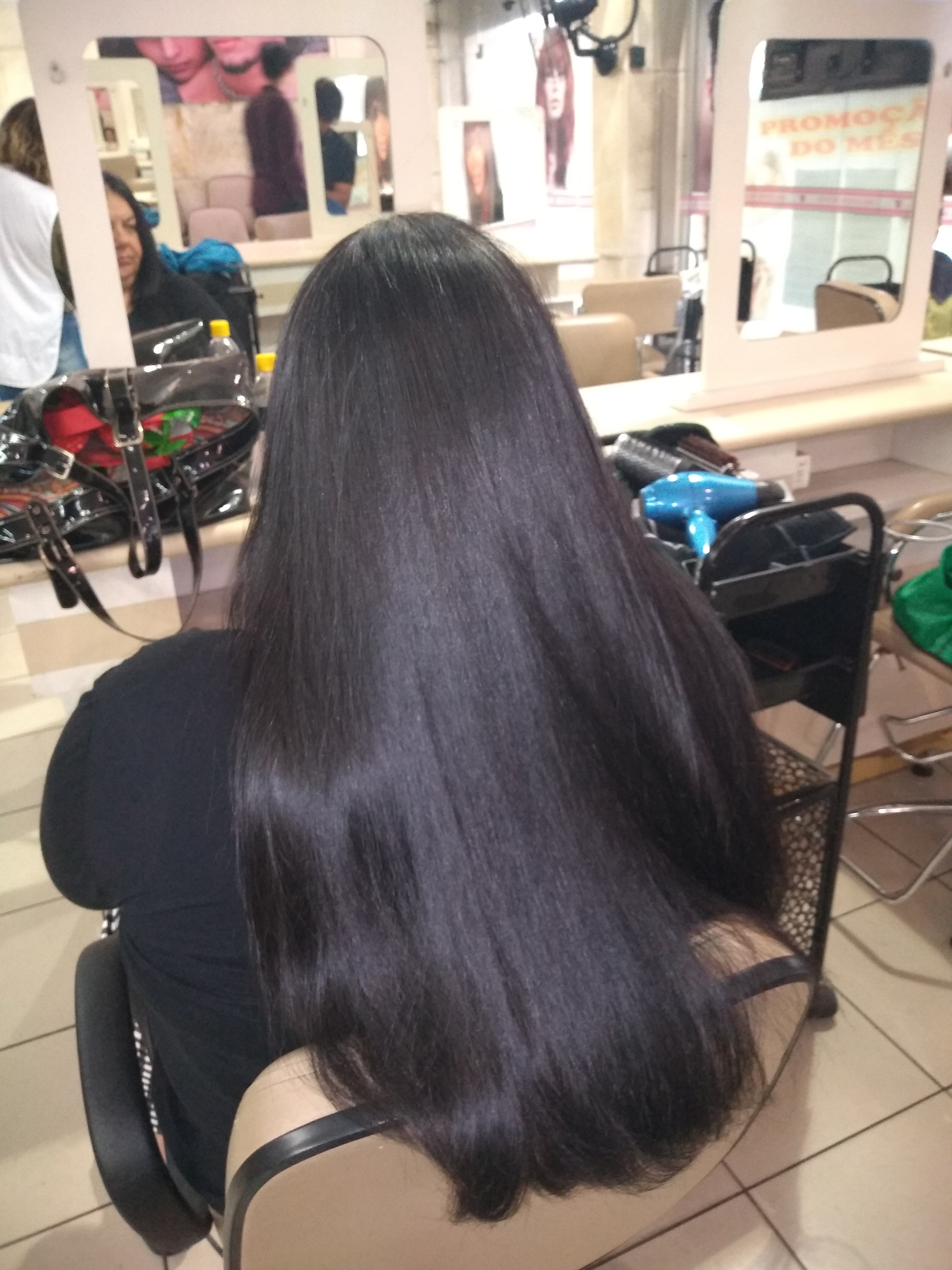 Escova cabelo auxiliar cabeleireiro(a)