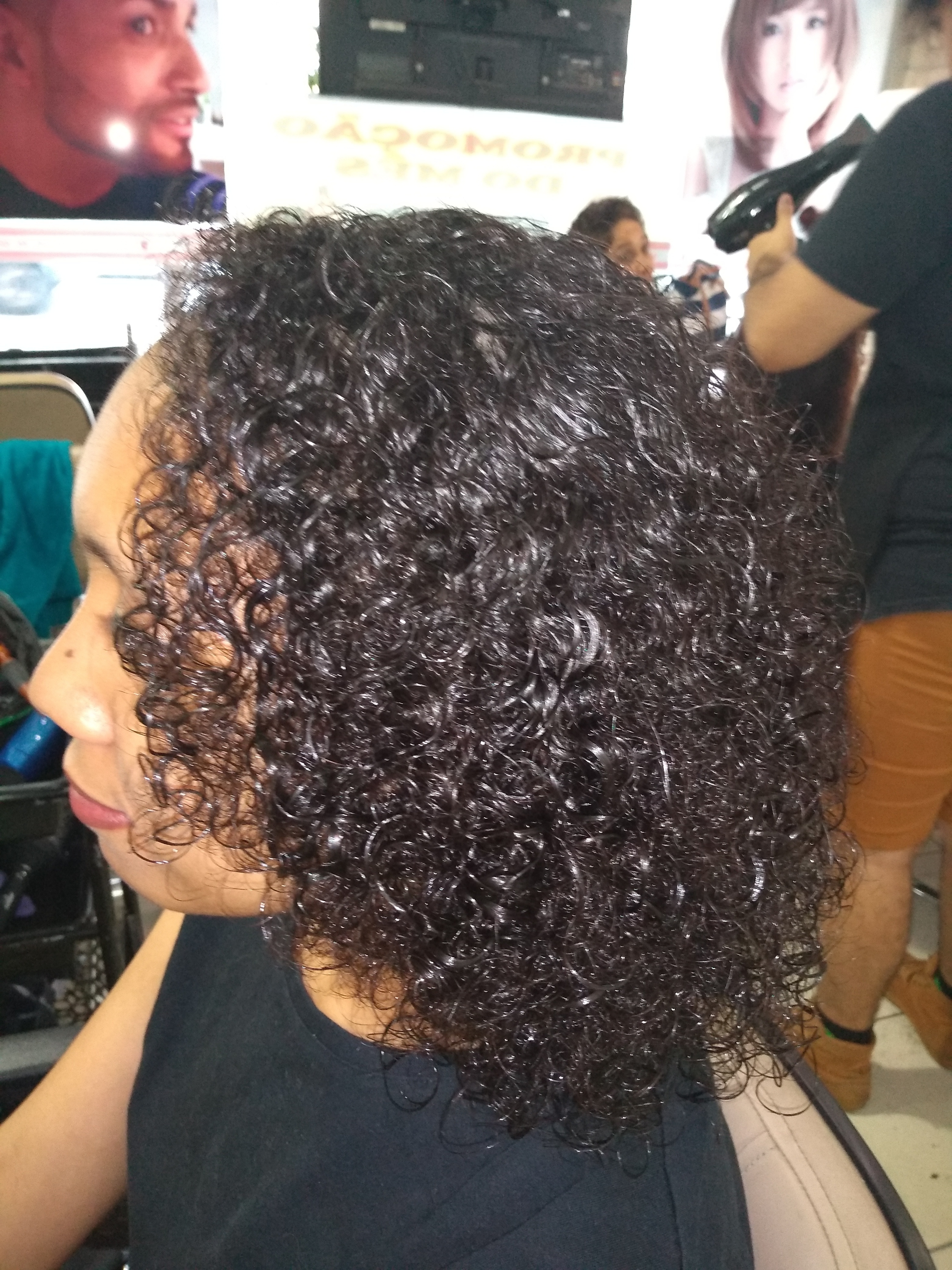Cortes. cabelo auxiliar cabeleireiro(a)