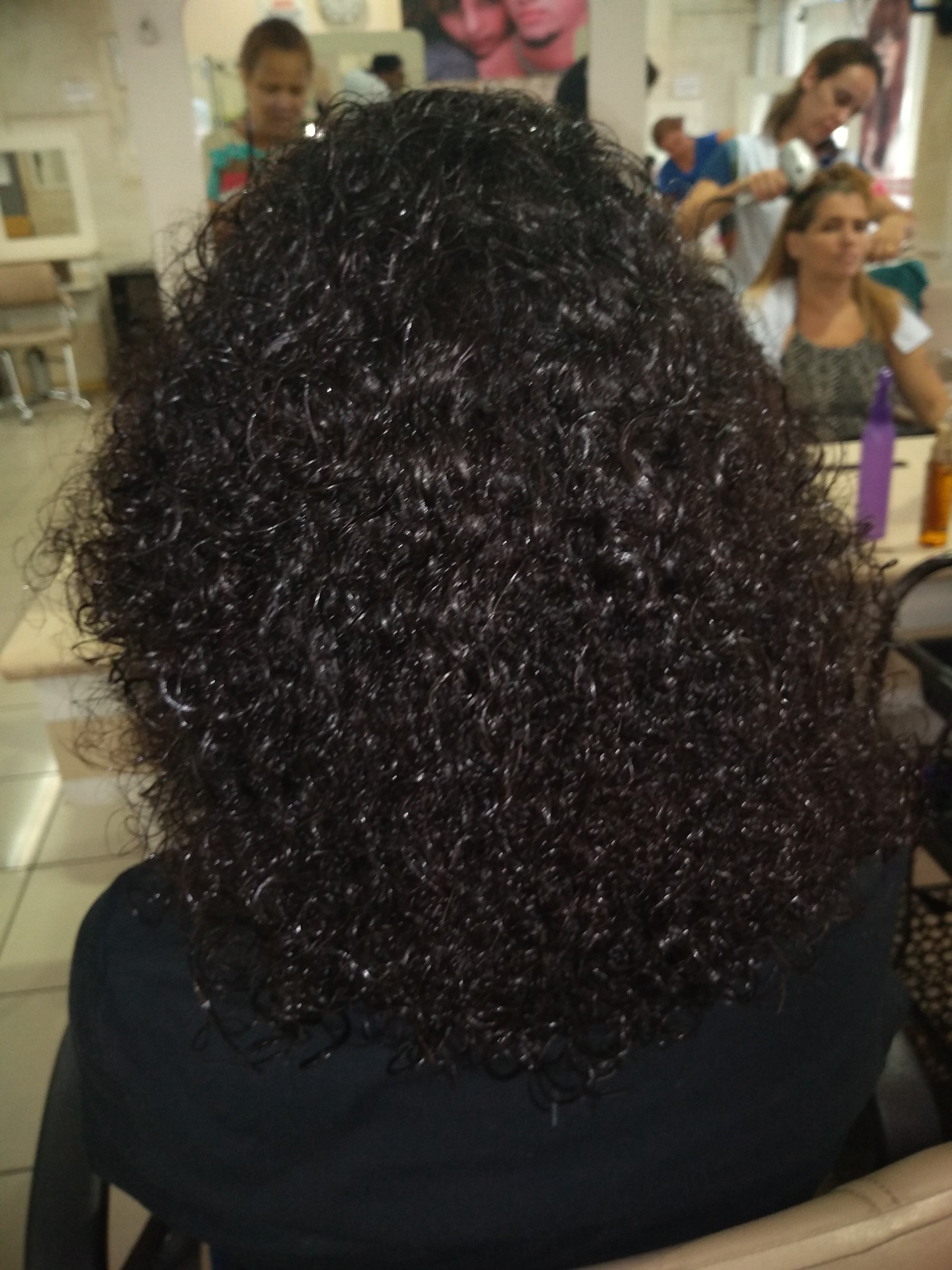 Corte. cabelo auxiliar cabeleireiro(a)