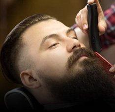 *Corte Masculino e Barbearia Iniciante*

*Carga horária (NOTURNO)* 10 Aulas - 4 horas/dia (Noites) - 18:30 às 22:05h
Terças e Quintas-feiras

*Cronograma*
1° Aula
•	Teoria (estudo dos cortes e equipamentos)
•	Atendimento
•	Gestão de barbearia
2ª Aula à 3ª Aula:
•	Prática em cabeça de boneca
4ª Aula à última aula:
•	Restante do curso prática em modelos,


*Lista de material* **A escola dispõe de materiais para empréstimo durante o curso

*Modelos*
Escola providencia os modelos
Custo modelo: R$ 0,00

#barbearia #cortemasculino #corte #freestyle #barbeiros #cursos #cursosprofissionalizantes #cabelo #barba #bigode #masculino #cortes #novidades #especializaçao cabelo micropigmentador(a) cabeleireiro(a) auxiliar cabeleireiro(a) maquiador(a) depilador(a) manicure e pedicure stylist / visagista docente / professor(a) barbeiro(a) designer de sobrancelhas consultor(a)