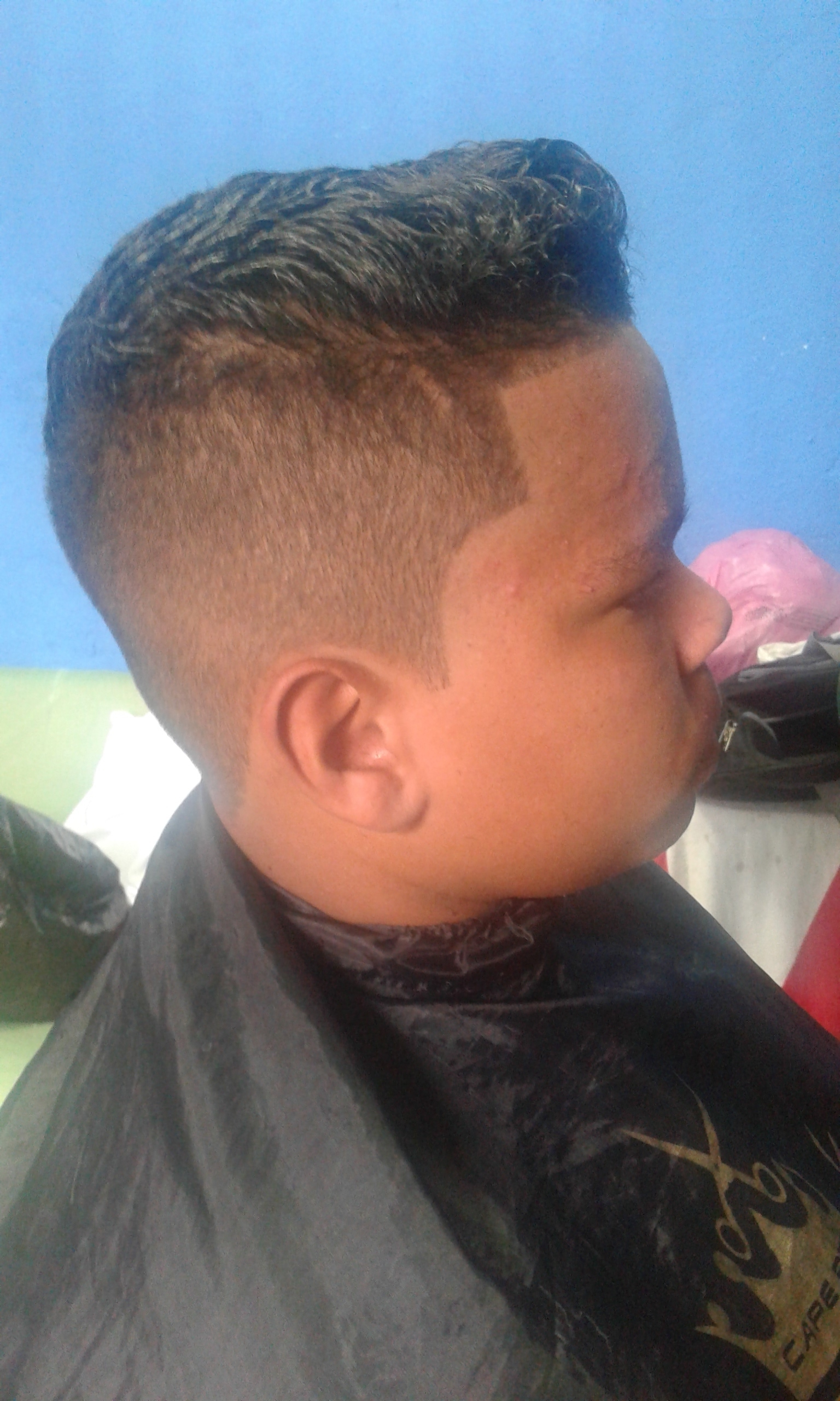Corte. cabelo cabeleireiro(a)