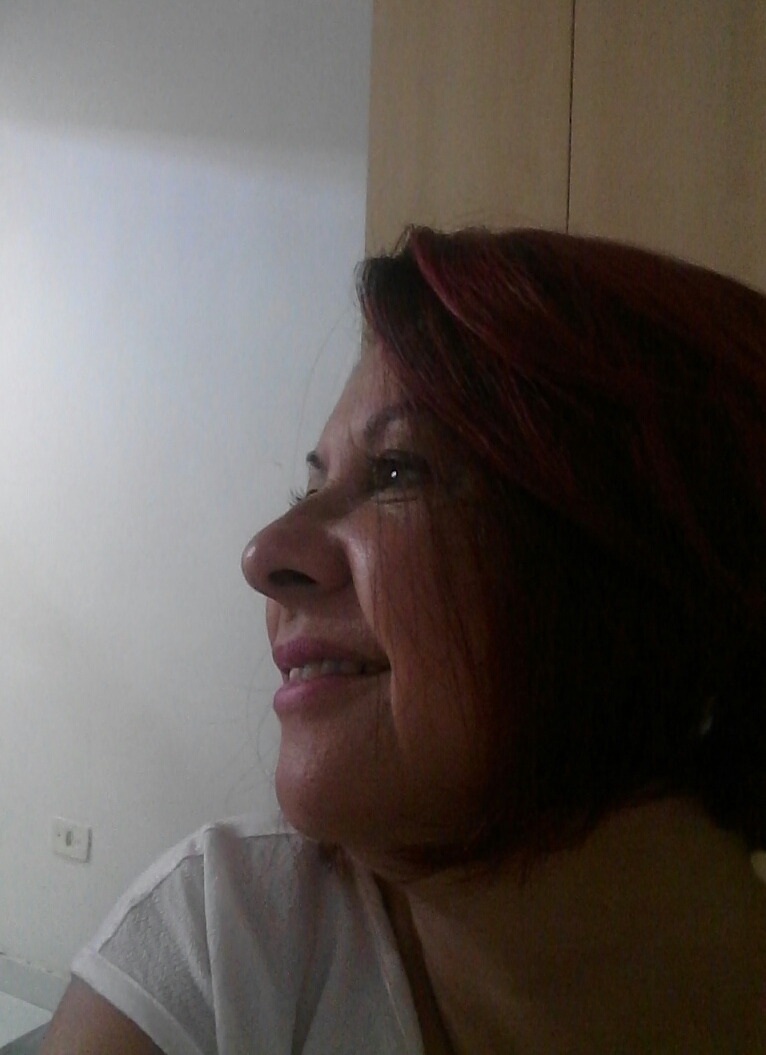 Josy consultora da Embellleze ipiranga.
Garanta já sua turma para 2019
18 cursos na Área da Beleza.
Agende seu horário
Das 11:00 as 20:00 hs recepcionista barbeiro(a) cabeleireiro(a)