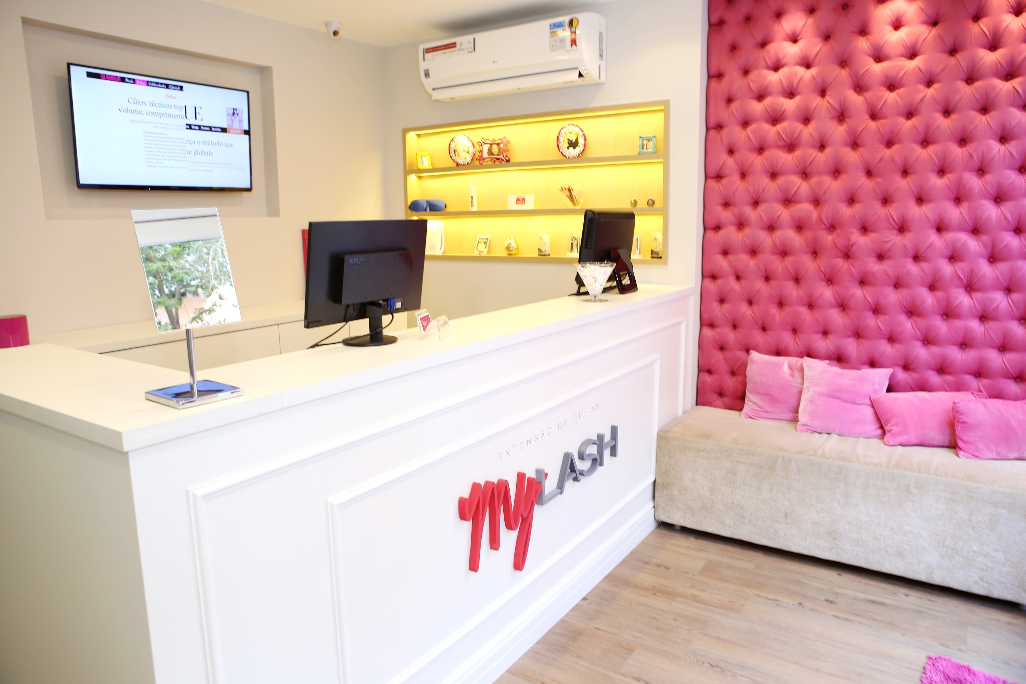 Nossas lojas estão prontas para recebê-la! 
#mylash #alongamentodecilios #beleza outros outros dermopigmentador(a) designer de sobrancelhas micropigmentador(a) esteticista