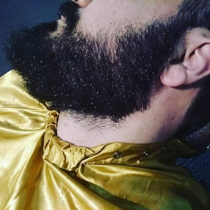 Barba antes de ser feita outros barbeiro(a) cabeleireiro(a)