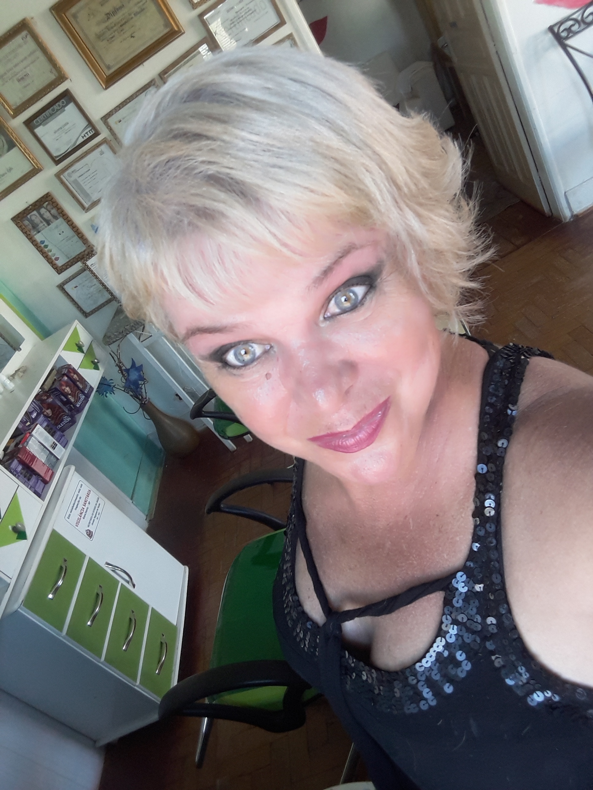 Cabelo curto modelo cabelo cabeleireiro(a) aromaterapeuta esteticista outros
