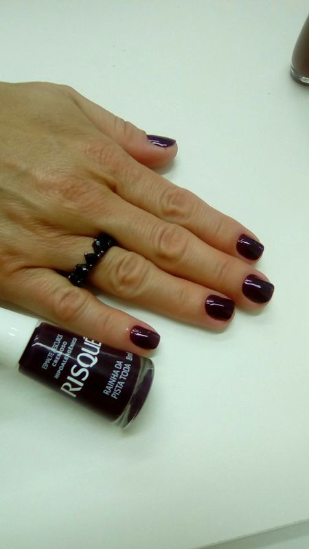 unha manicure e pedicure depilador(a) designer de sobrancelhas barbeiro(a) cabeleireiro(a) recepcionista