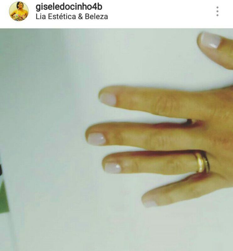 unha manicure e pedicure depilador(a) designer de sobrancelhas barbeiro(a) cabeleireiro(a) recepcionista