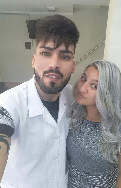 CABELO COM LUZES PLATINUM BLONDE cabelo cabeleireiro(a)
