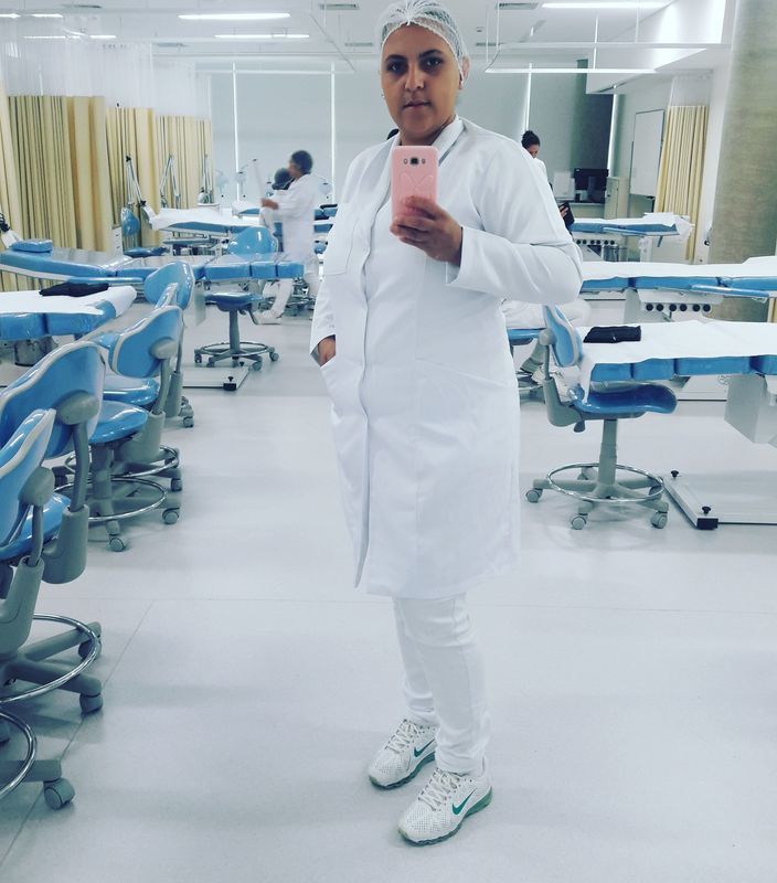 estética esteticista manicure e pedicure designer de sobrancelhas