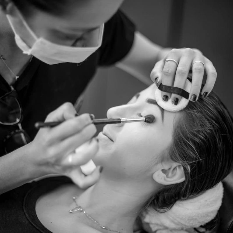 maquiagem maquiador(a) massoterapeuta designer de sobrancelhas
