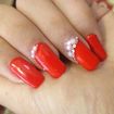 Alongamento em gel , com esmalte em gel com decoração de pedrarias