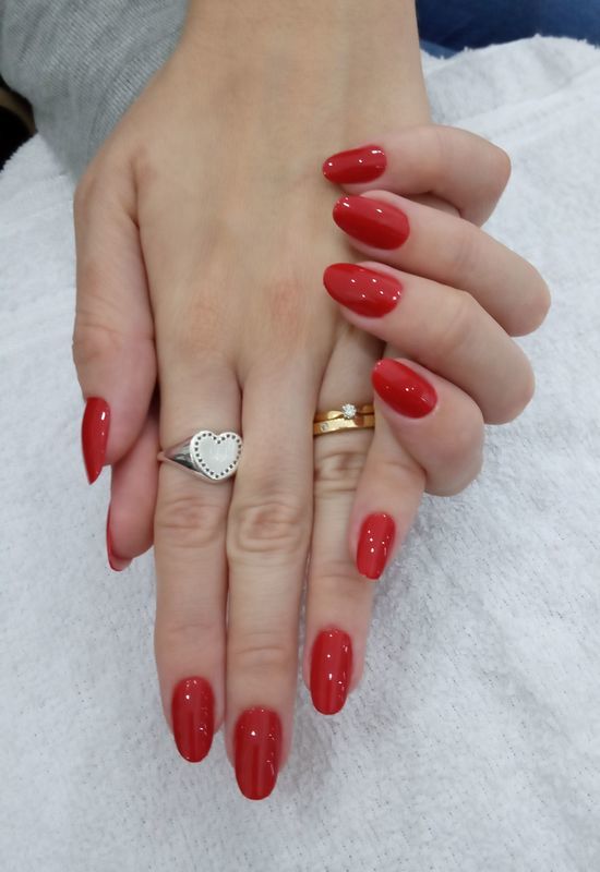 Unha a redonda e cor vermelha 💅 maravilhoso unha manicure e pedicure