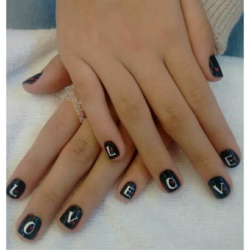 Decoração feita a mão. Não é adesivo! unha manicure e pedicure
