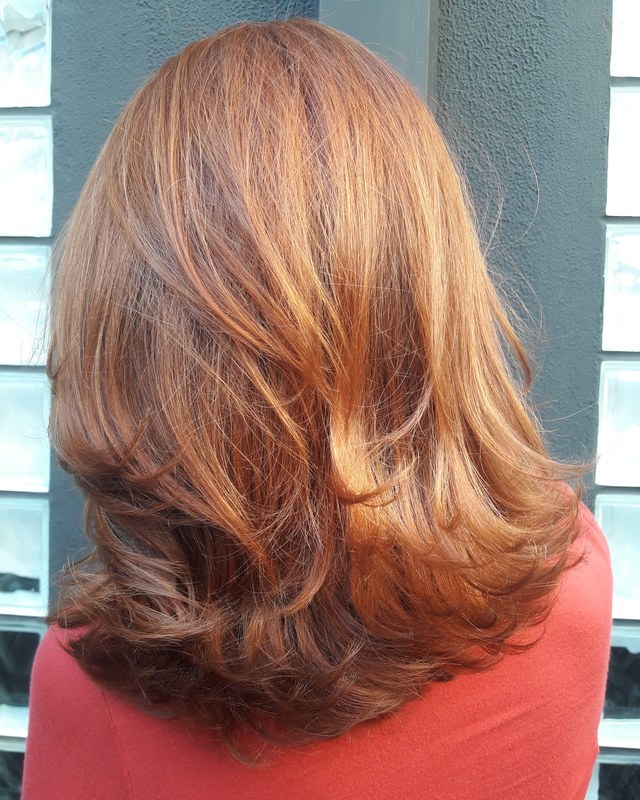 Coloração ruiva. cabelo cabeleireiro(a) maquiador(a)