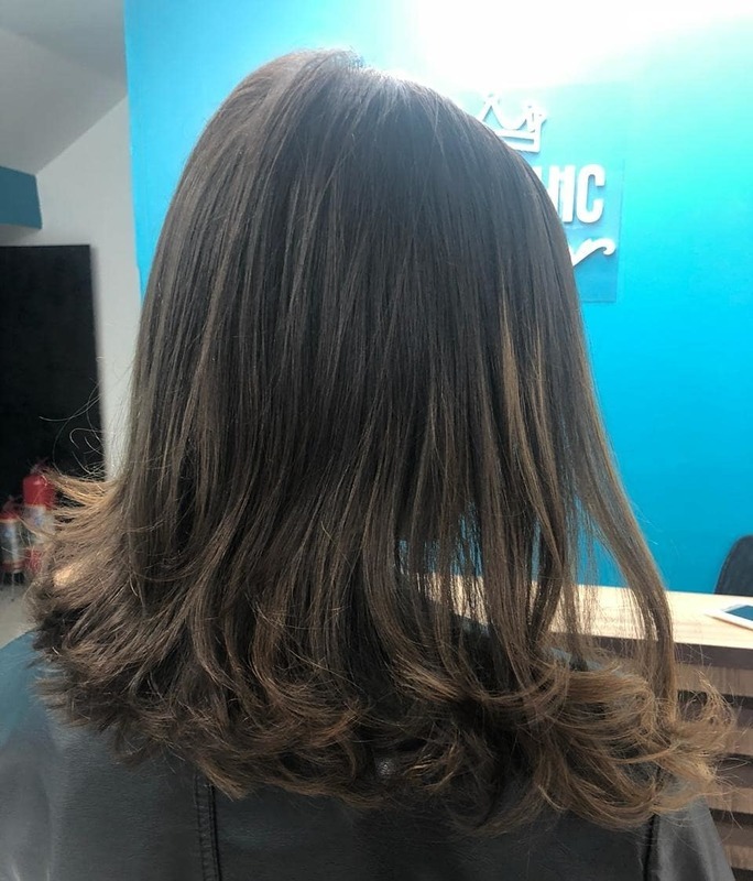 Corte. cabelo cabeleireiro(a) maquiador(a)