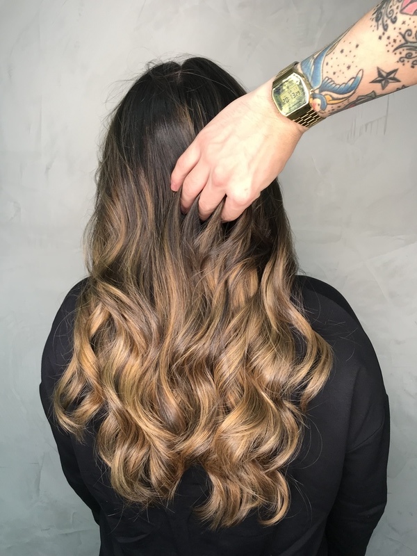 cabelo cabeleireiro(a) maquiador(a)