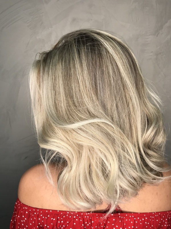 cabelo cabeleireiro(a) maquiador(a)