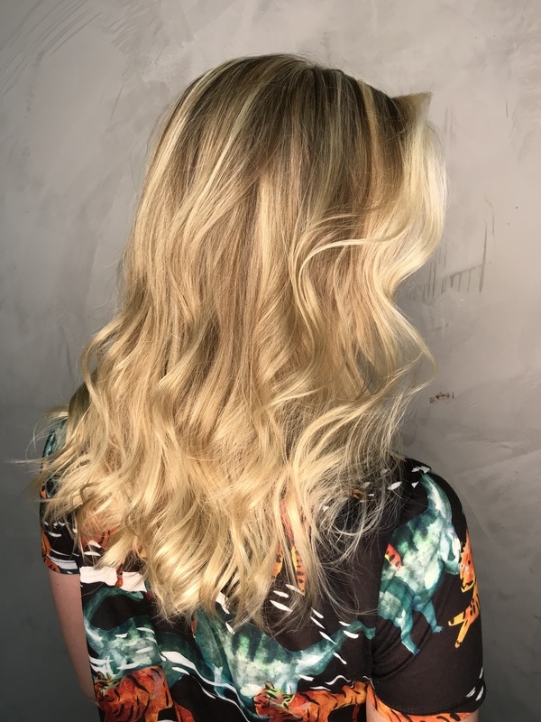 Gold hair com hair contour  #goldhair cabelo cabeleireiro(a) maquiador(a)