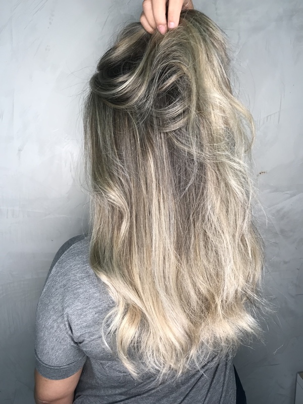 cabelo cabeleireiro(a) maquiador(a)