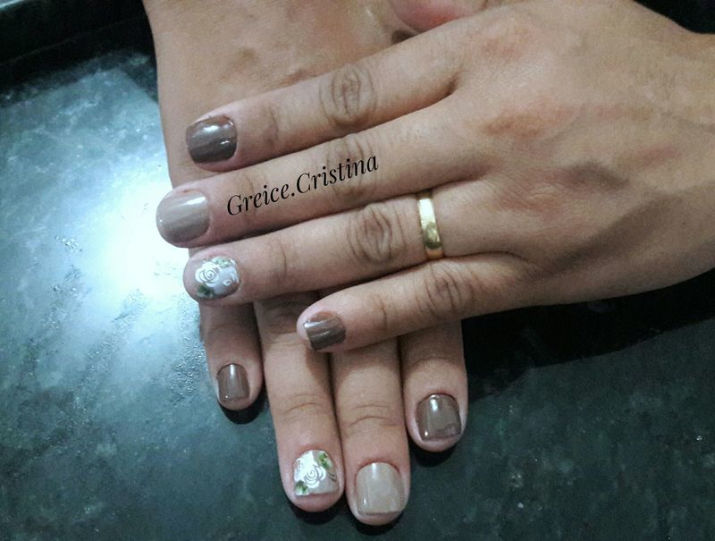 unha manicure e pedicure