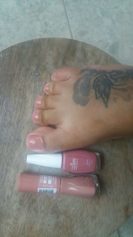 unha manicure e pedicure depilador(a) designer de sobrancelhas barbeiro(a) cabeleireiro(a) recepcionista