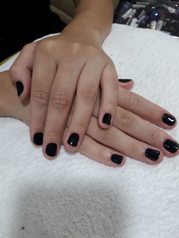 Black🖤👣🐱 unha esteticista manicure e pedicure designer de sobrancelhas