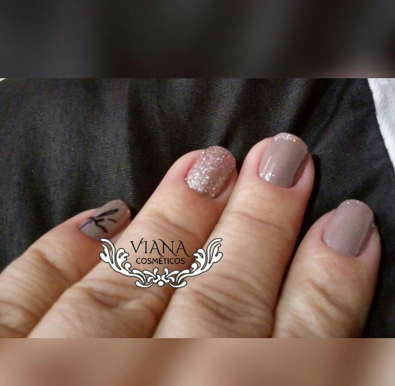 Com decoração de adesivo unha cabeleireiro(a) manicure e pedicure