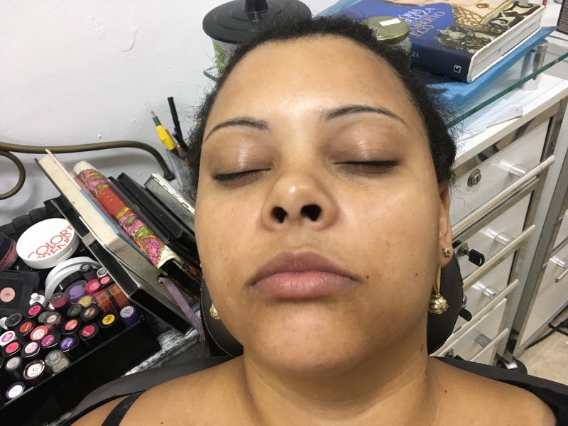 Make simples pele inicial... maquiagem auxiliar cabeleireiro(a) cabeleireiro(a) barbeiro(a)