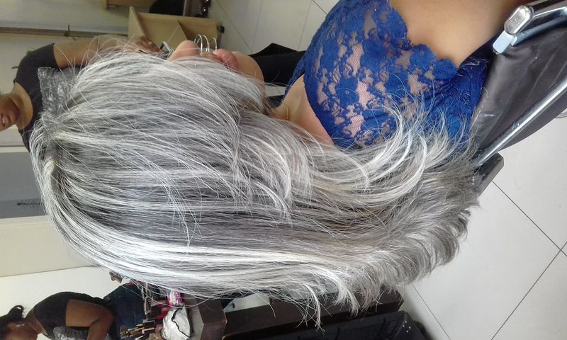 Depois, cabelo platinado , iluminado e mega hidratado ! cabelo cabeleireiro(a)