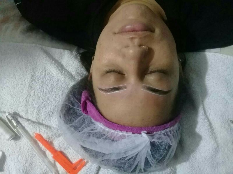 estética designer de sobrancelhas
