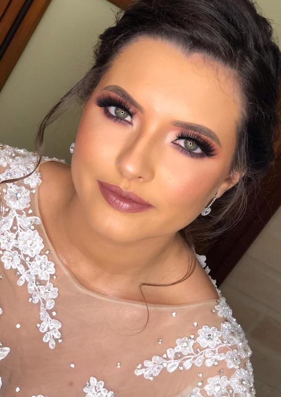 Maquiagem noiva glam  #nathalyferrarimake maquiagem de noivas em Salto Penteado Everton Angelotto maquiagem maquiador(a) designer de sobrancelhas
