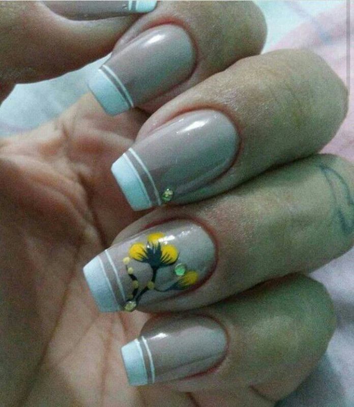 unha manicure e pedicure designer de sobrancelhas