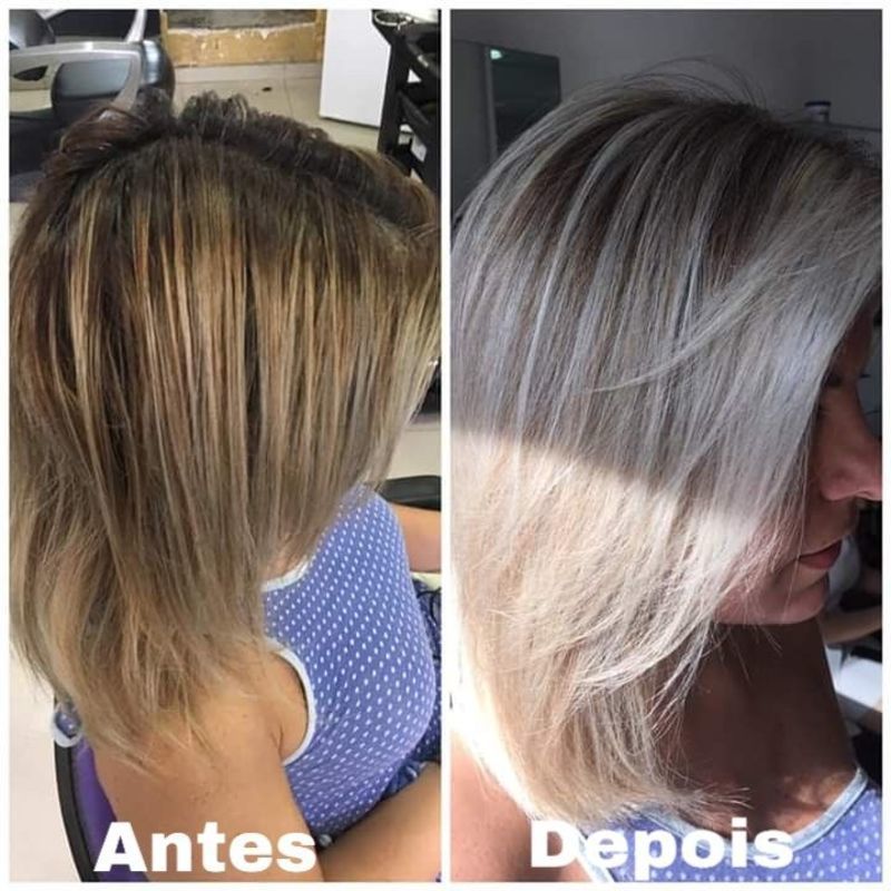 Transformei esse cabelo fazendo uma correção de cor removendo as manchas, e partes douradas do comprimento, por fim cheguei neste tom platinado Frio. cabeleireiro(a) maquiador(a)
