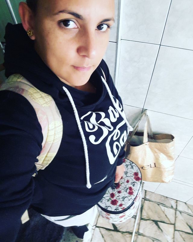 Bora atender!!!🙆‍♀️ outros esteticista manicure e pedicure designer de sobrancelhas