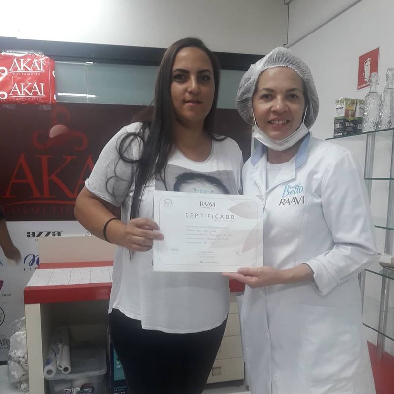 Curso de Bambuterapia da Raavi!! Top das galáxias 🙆‍♀️ estética esteticista manicure e pedicure designer de sobrancelhas