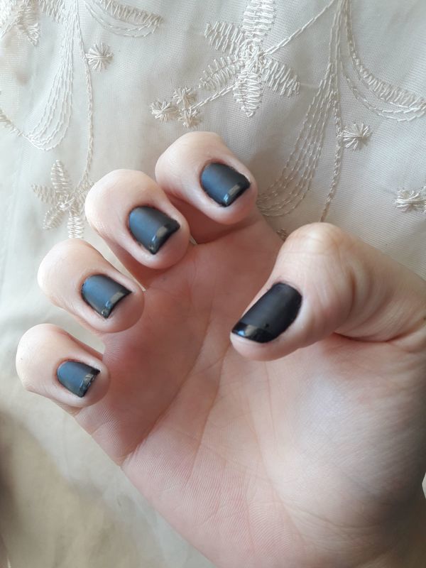Apaixonada😍 unha esteticista manicure e pedicure designer de sobrancelhas