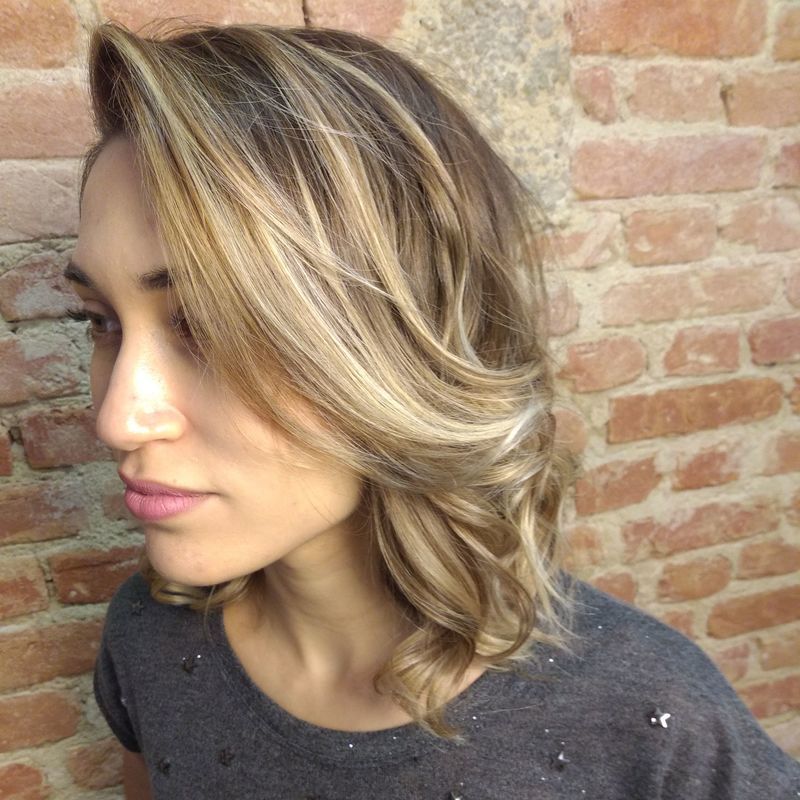 Técnica de hair contour cabeleireiro(a) consultor(a) stylist / visagista maquiador(a)