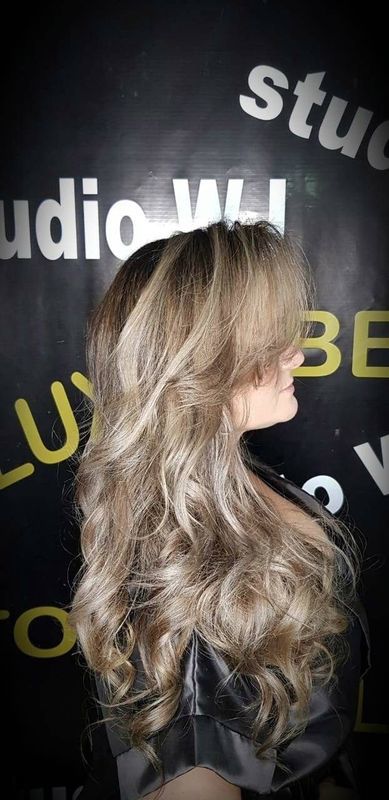 @herbert_beauty
Peace of beauty, uma iluminada. 🌚🌟☄😘
#Hairtop #Hairlights #Hairmadness #Hidratada #Hairombre #Byherbertbeauty #Beautyhair #Streamming #Luzes #Mechas #Iluminacao #Longhair #Cachos #Bucles #Perfecthair #Followme #Mesigam #Cabeleireiros #Saojosedoscampos cabeleireiro(a) designer de sobrancelhas auxiliar cabeleireiro(a)