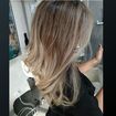 Técnica slice. 
#hair #blond #correcao #color #loiro