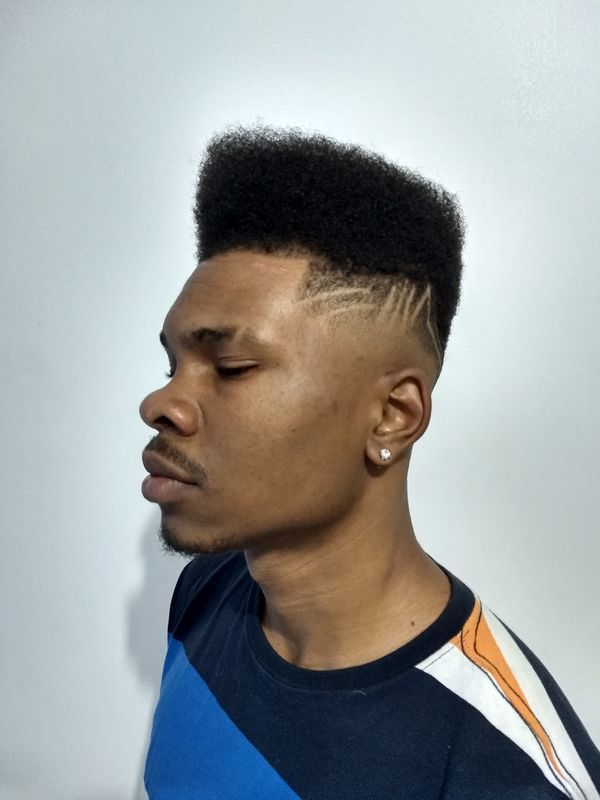 FLAT TOP SIKN FADE.

Contato : 011961239275 cabelo barbeiro(a)