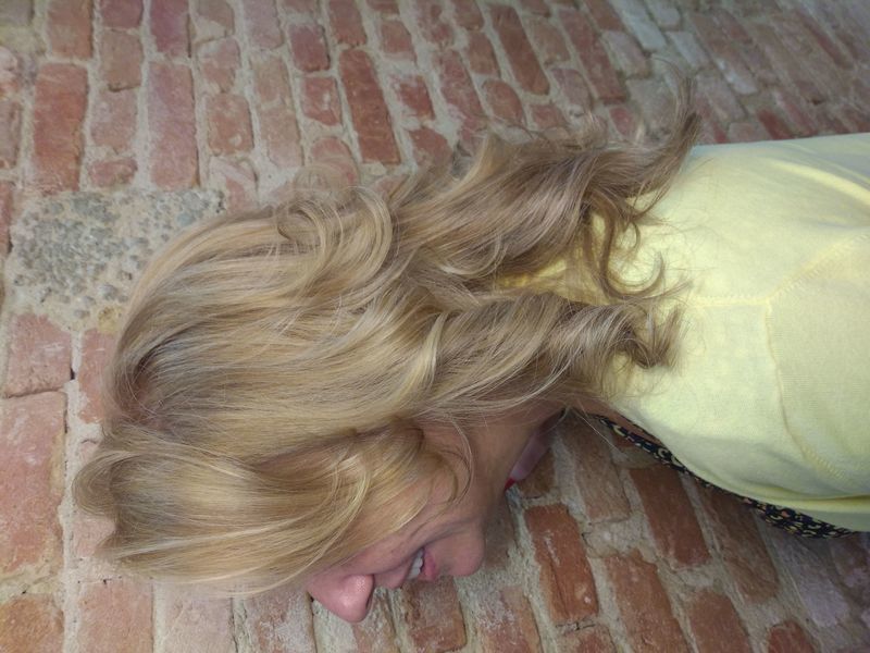 Coloração, corte e escova cabelo cabeleireiro(a) consultor(a) stylist / visagista maquiador(a)