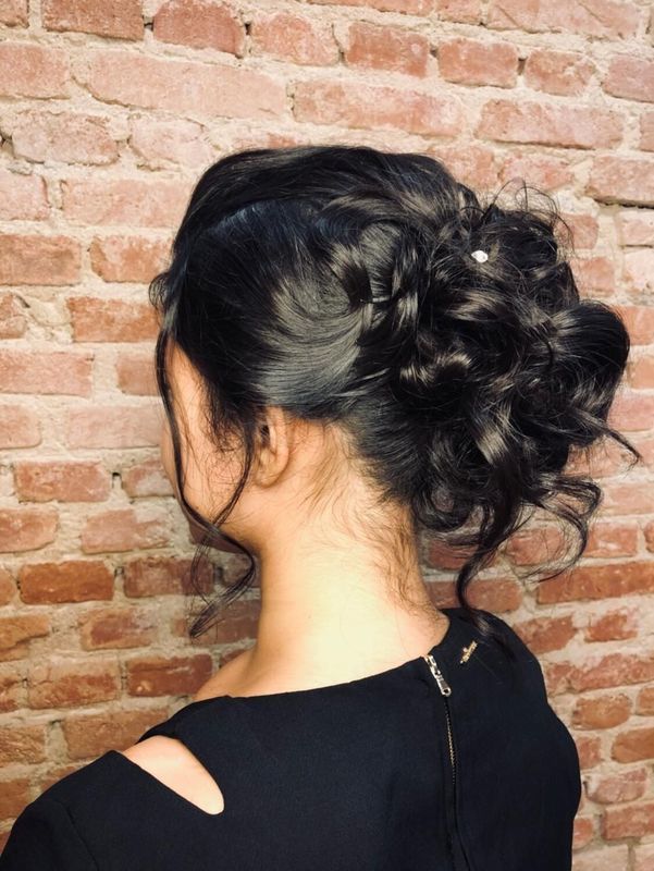Penteado preso cabelo cabeleireiro(a) consultor(a) stylist / visagista maquiador(a)