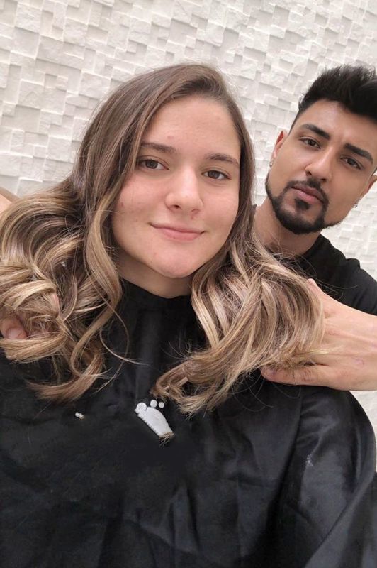 cabeleireiro(a) outros estudante auxiliar administrativo assistente esteticista