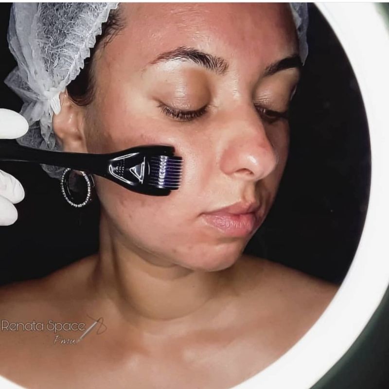 Microagulhamento facial cabelo micropigmentador(a) designer de sobrancelhas maquiador(a) depilador(a)