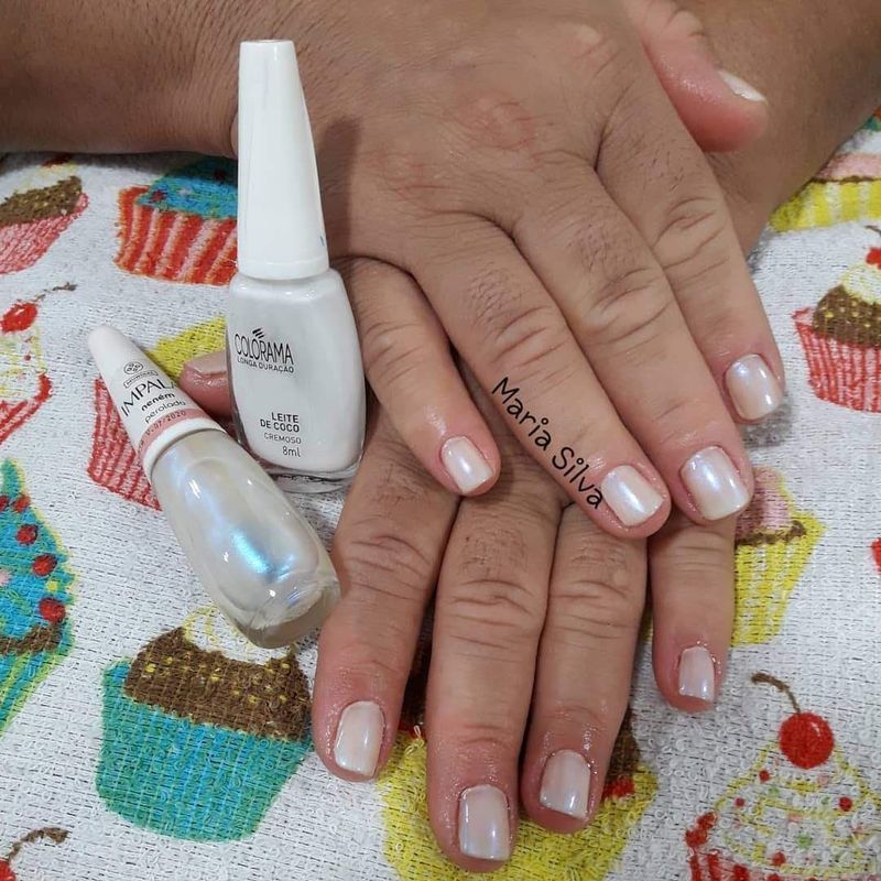 Unhas lindas.. e delicadas 💖 unha esteticista manicure e pedicure designer de sobrancelhas