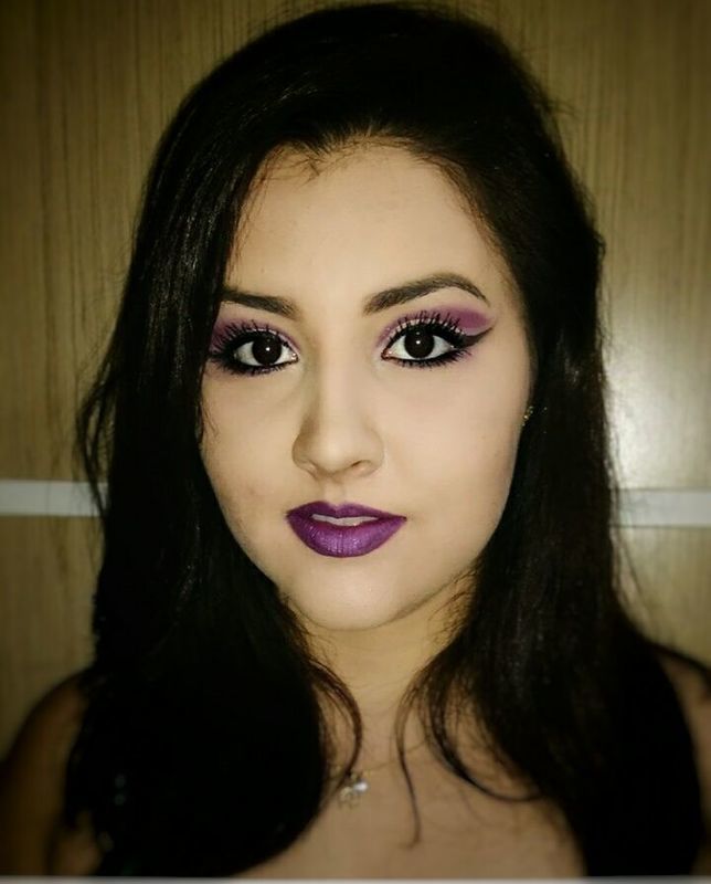 Make monocromática Roxa com técnica de cut crease e delineado alongado
#makeup
#makeupartist
#maquiadora
#maquiagem
#BrumdeBemMakeup
#Makemonocromática
#Makeroxa
#purple
#cutcrease
#delineado maquiagem maquiador(a) manicure e pedicure outros