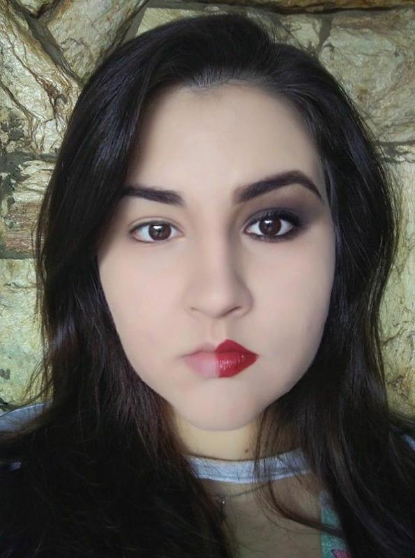 Make transformação com apenas 4 produtos
#makeup
#makeupartist
#maquiadora
#maquiagem
#BrumdeBemMakeup
#Transformação
#Makerápida maquiagem maquiador(a) manicure e pedicure outros
